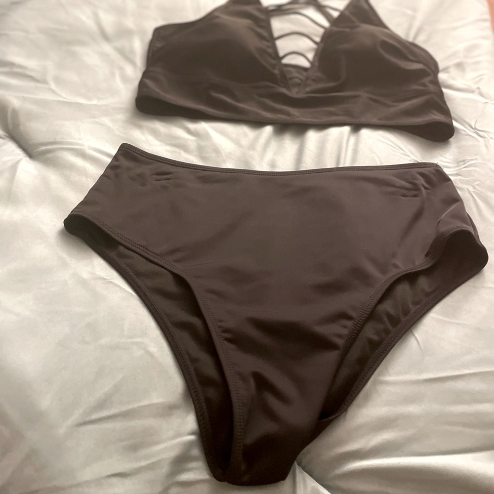 Strappy high waisted 2 piece black suit NEW with bonus Leopard top included NEW